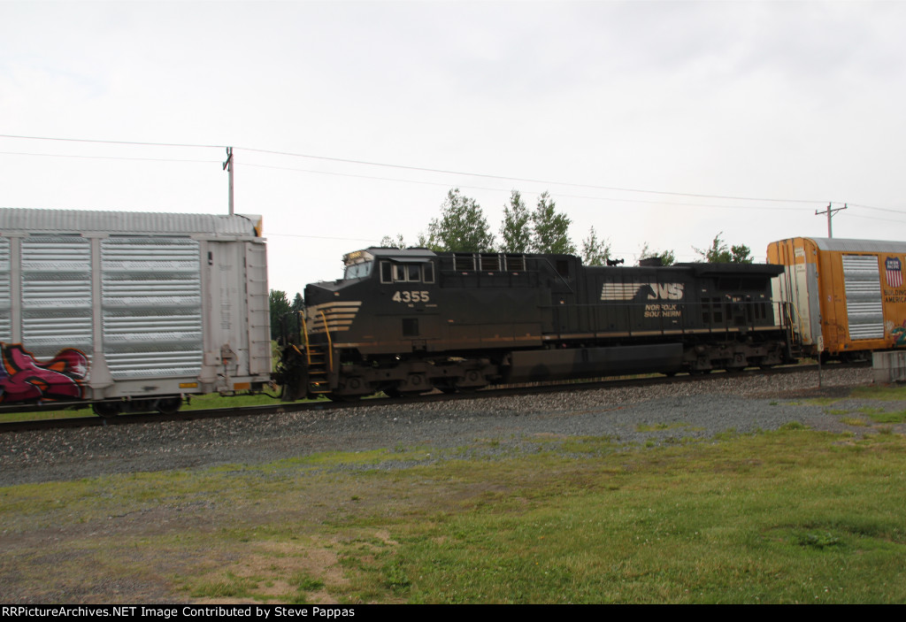 NS 4355 at Westfield New York